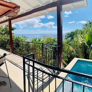 Magnifique Bauhinia, Piscine Vue Hébergement de vacances